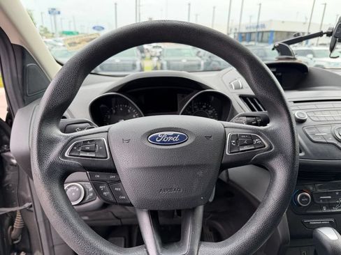 Used 2017 Ford Escape SE FWD image 13