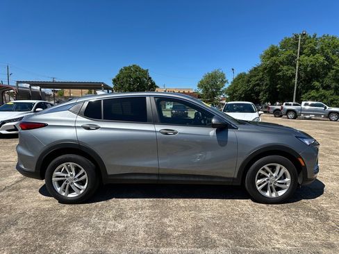 Used 2024 Buick Envista Preferred w/ Convenience I Package image 5