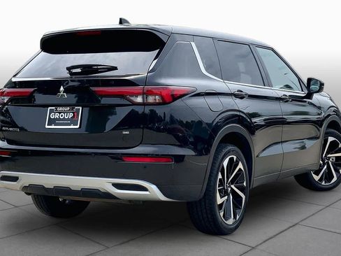 Used 2024 Mitsubishi Outlander SE FWD image 13