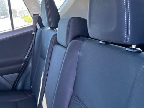 Used 2014 Toyota RAV4 XLE AWD/4WD image 9