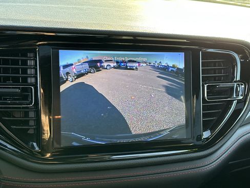 Used 2024 Dodge Durango GT image 23