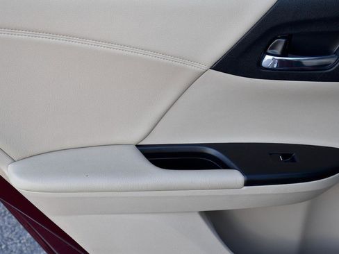 Used 2014 Honda Accord EX-L image 11