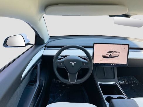 Used 2023 Tesla Model 3 Standard Range RWD image 18