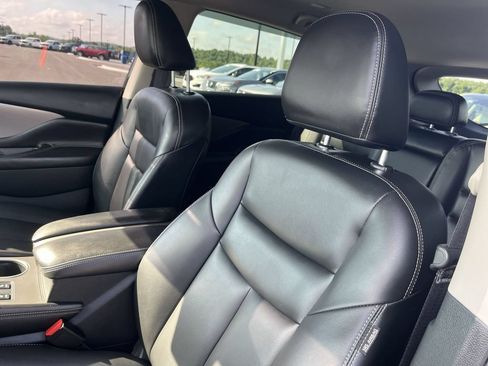 Used 2023 Nissan Murano SV w/ SV Midnight Edition Package AWD/4WD image 11