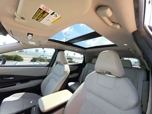 Used 2023 Nissan Ariya FWD image 14