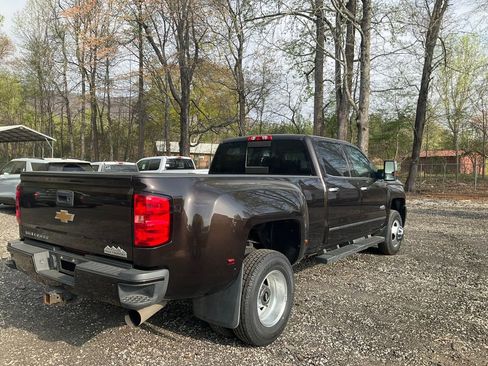 Used 2019 Chevrolet Silverado 3500 High Country w/ Duramax Plus Package image 5