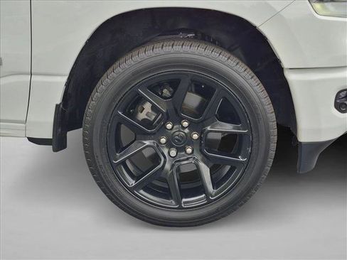 Used 2023 RAM 1500 Laramie AWD/4WD image 22