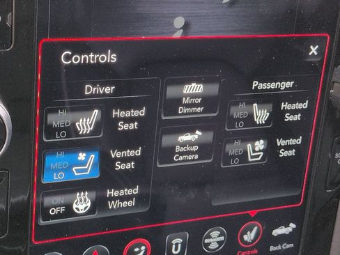 Used 2020 RAM 1500 Laramie AWD/4WD image 21