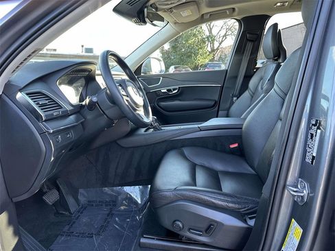 Used 2020 Volvo XC90 T6 Momentum image 16