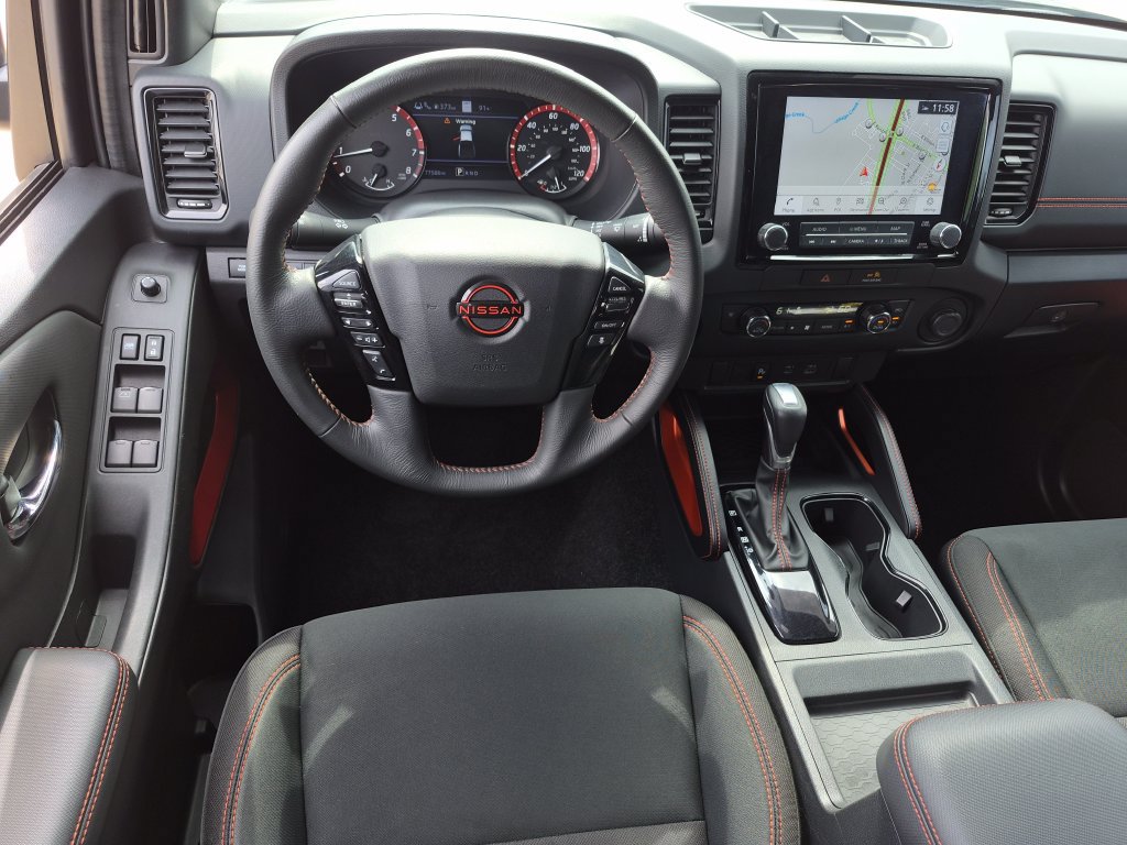 Used 2022 Nissan Frontier Pro-X w/ Technology Package RWD image 12