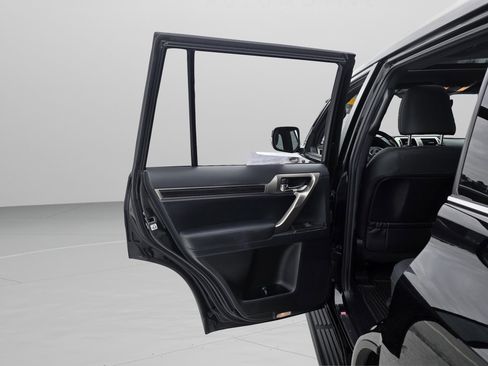 Used 2021 Lexus GX 460 Premium image 19