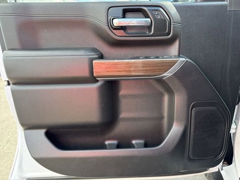 Used 2022 Chevrolet Silverado 3500 LT w/ Convenience Package image 23