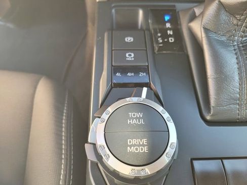 Used 2024 Toyota Tacoma TRD Sport image 25