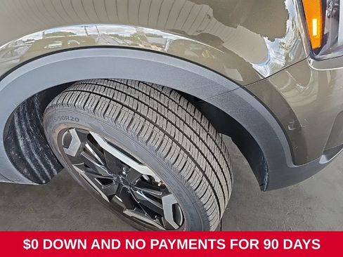 Used 2025 Kia Telluride S FWD image 4