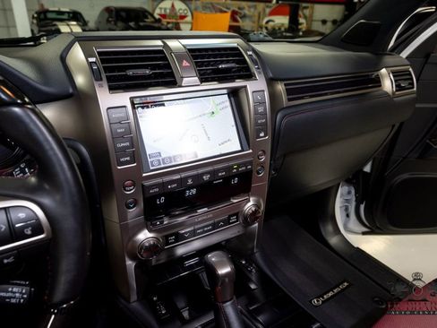 Used 2021 Lexus GX 460 Premium AWD/4WD image 21