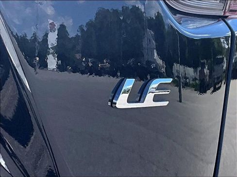 Used 2025 Toyota Corolla LE FWD image 29