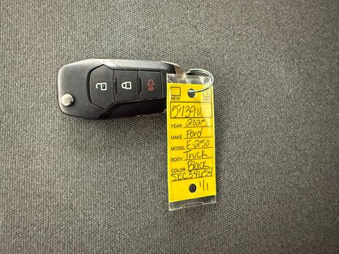 Used 2025 Ford F250 XLT image 33
