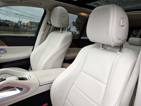 Used 2021 Mercedes-Benz GLE 350 w/ 3rd Row Seat Package image 30