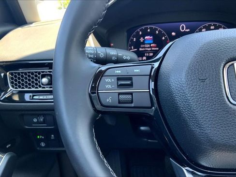 Used 2024 Honda Civic Touring image 18