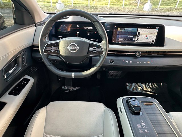 Certified 2024 Nissan Ariya AWD image 32