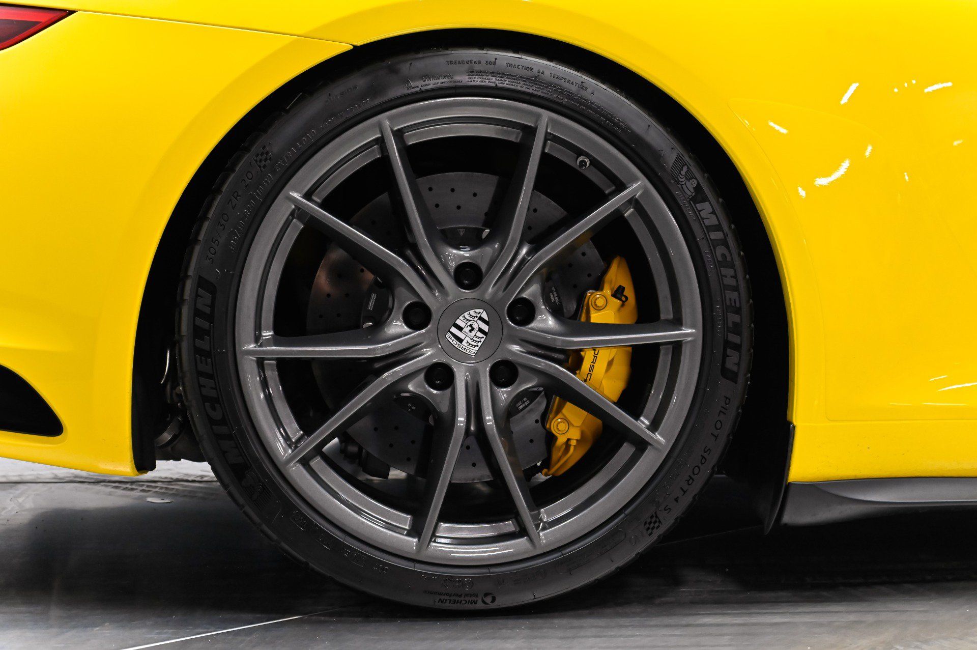Used 2018 Porsche 911 Carrera T RWD image 17