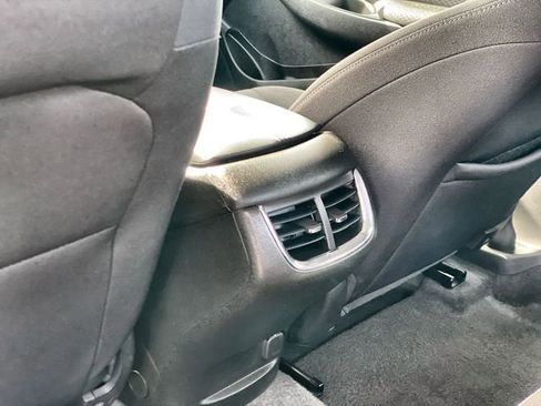 Used 2024 Chevrolet Malibu LT image 12