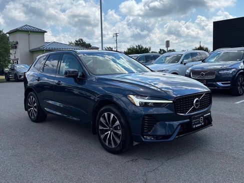 Certified 2025 Volvo XC60 B5 Core w/ Protection Package Premier AWD/4WD image 34