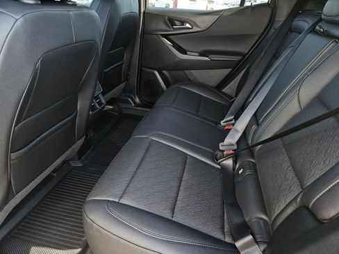 New 2026 Chevrolet Equinox LT image 23