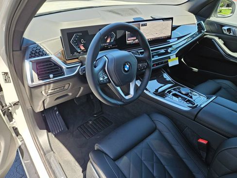 Used 2026 BMW X5 xDrive40i w/ Parking Assistance Package AWD/4WD image 10
