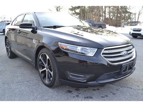 Used 2016 Ford Taurus SEL w/ Equipment Group 201A image 7