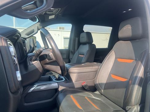 Used 2020 GMC Sierra 2500 AT4 w/ AT4 Premium Package AWD/4WD image 18