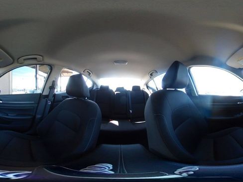 Used 2025 Nissan Altima 2.5 SV FWD image 43