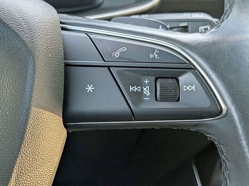 Used 2022 Audi Q8 Premium w/ Convenience Package AWD/4WD image 28