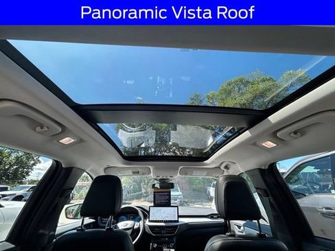 Certified 2023 Ford Escape Platinum w/ Premium Technology Package AWD/4WD image 4