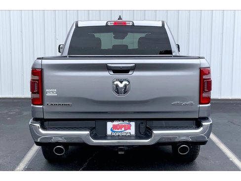 Used 2024 RAM 1500 Laramie AWD/4WD image 4