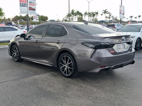 Used 2024 Toyota Camry SE w/ Convenience Package FWD image 8