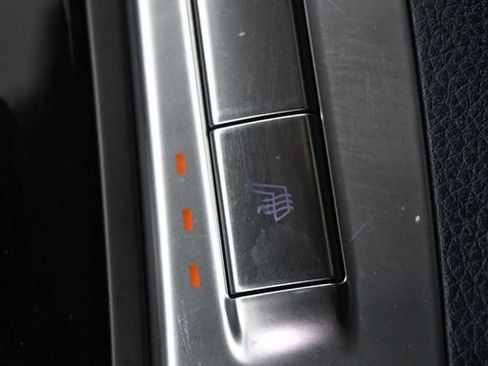 Used 2026 Kia Carnival EX FWD image 28