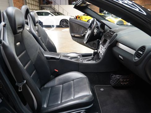 Used 2006 Mercedes-Benz SLK 55 AMG image 49