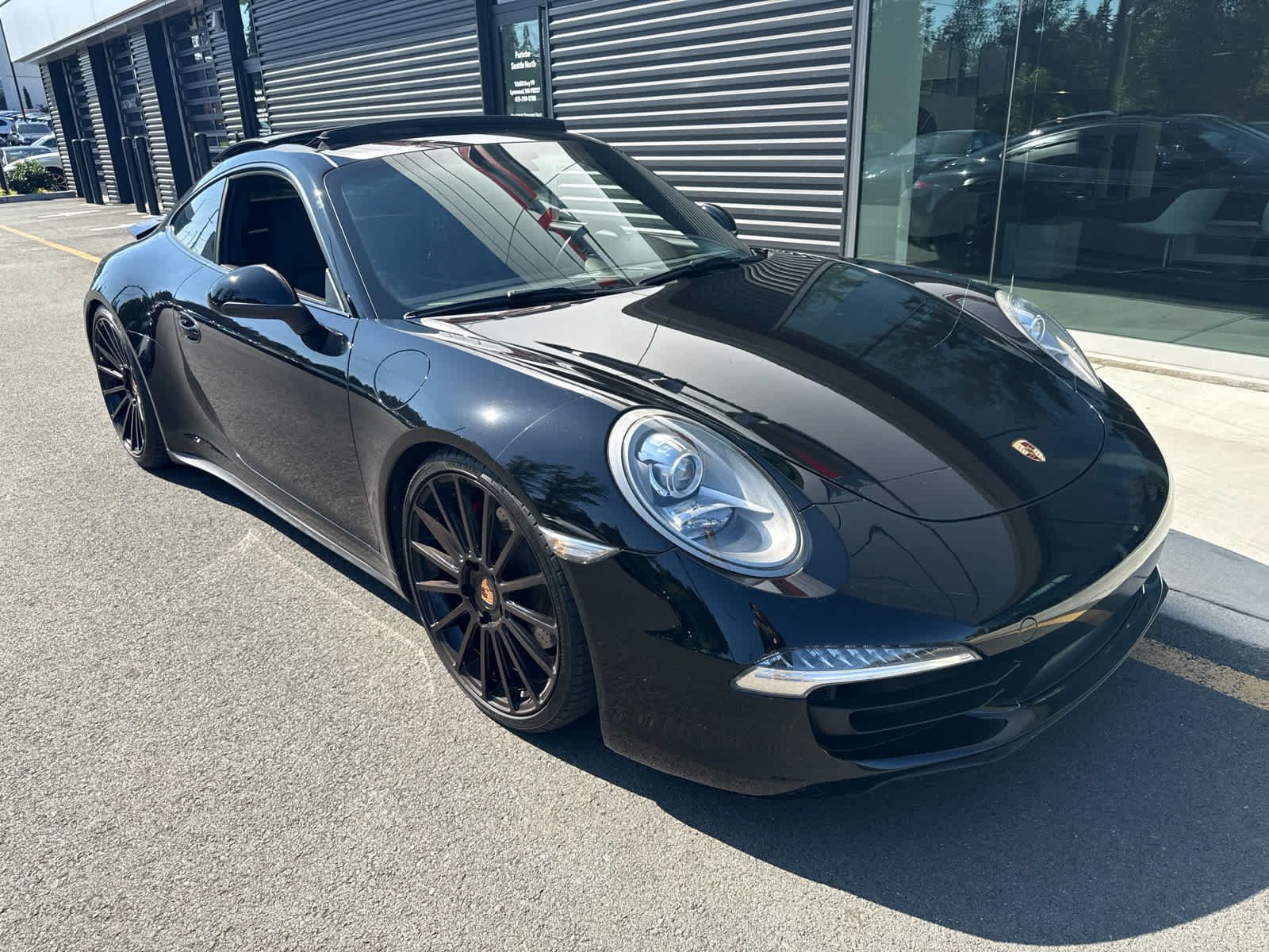 Used 2014 Porsche 911 Carrera 4S AWD/4WD image 3