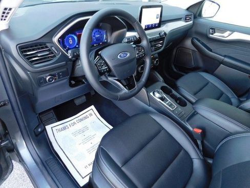 Used 2022 Ford Escape SEL w/ Technology Package image 11