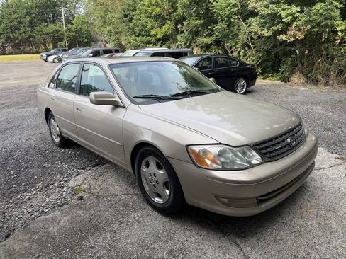 Used 2003 Toyota Avalon XLS FWD image 1