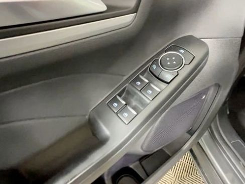Used 2024 Ford Escape Platinum AWD/4WD image 17