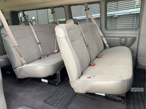 Used 2025 Chevrolet Express 3500 LS RWD image 23