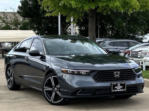Used 2026 Honda Accord SE image 2