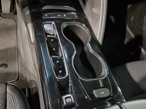 Used 2022 Buick Envision Preferred FWD image 32
