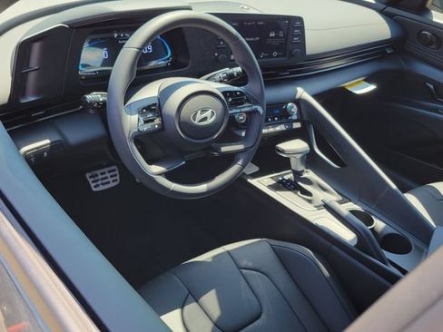 New 2026 Hyundai Elantra SEL Sport FWD image 5