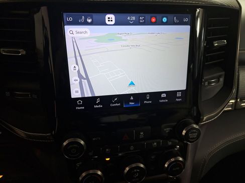 Used 2023 RAM 2500 Limited w/ Towing Technology Group image 22