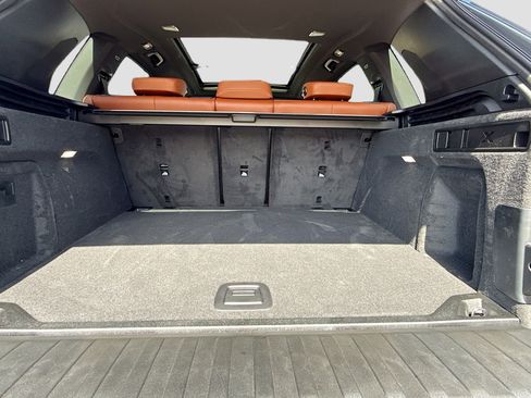 New 2026 BMW X5 M60i image 12