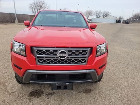 Used 2022 Nissan Frontier SV w/ Technology Package image 3