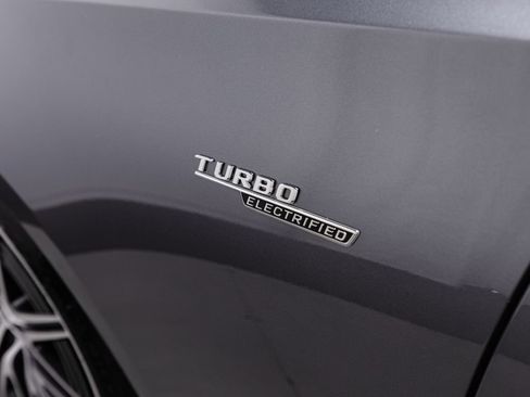 Used 2024 Mercedes-Benz C 43 AMG 4MATIC Sedan image 40